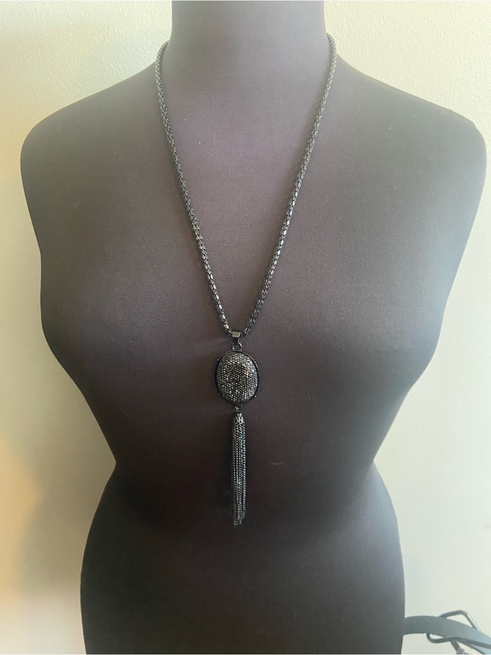 Black Tassel Pendant Necklace - Women Jewelry